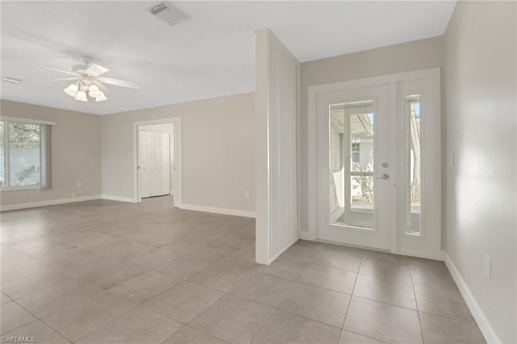 265 Lanchester Ct 39, Naples, FL 34112-14