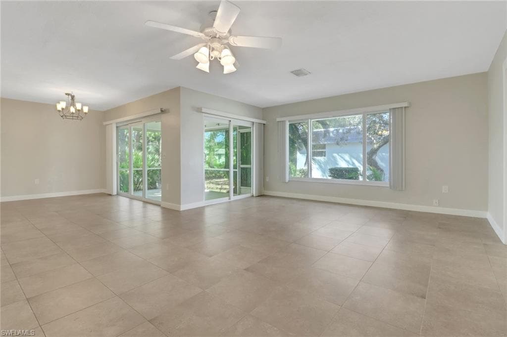 265 Lanchester Ct 39, Naples, FL 34112-4