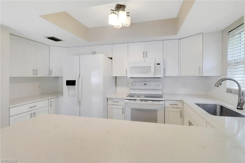 265 Lanchester Ct 39, Naples, FL 34112-8