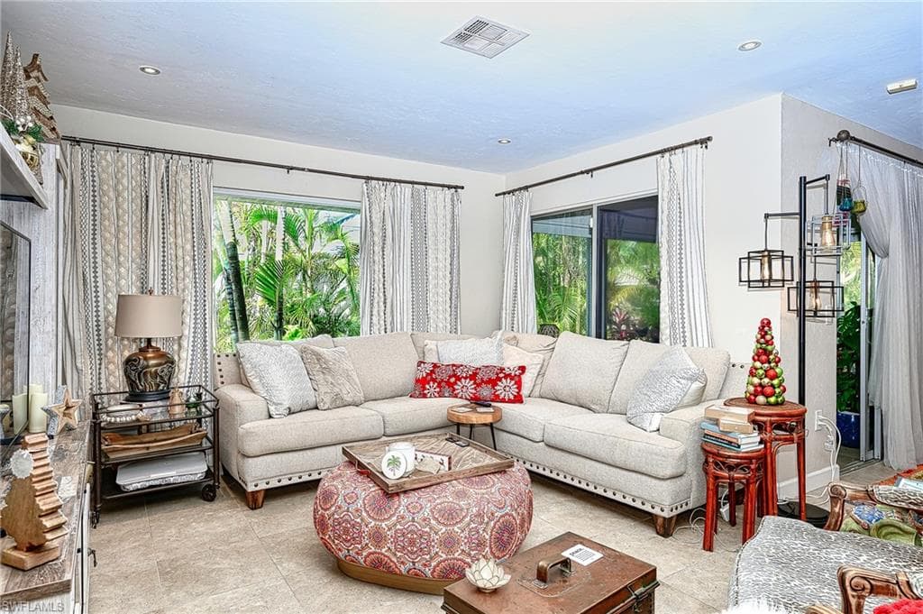 245 Lanchester Ct 41, Naples, FL 34112-6