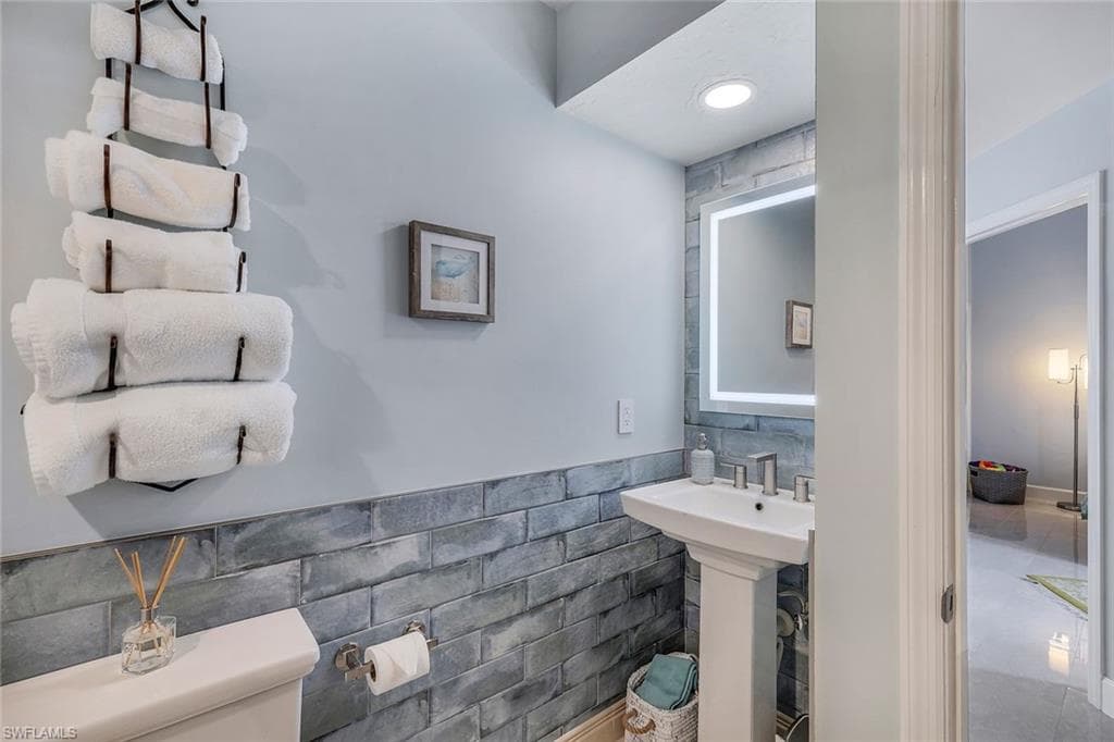 27171 Enclave Dr, Bonita Springs, FL 34134-26