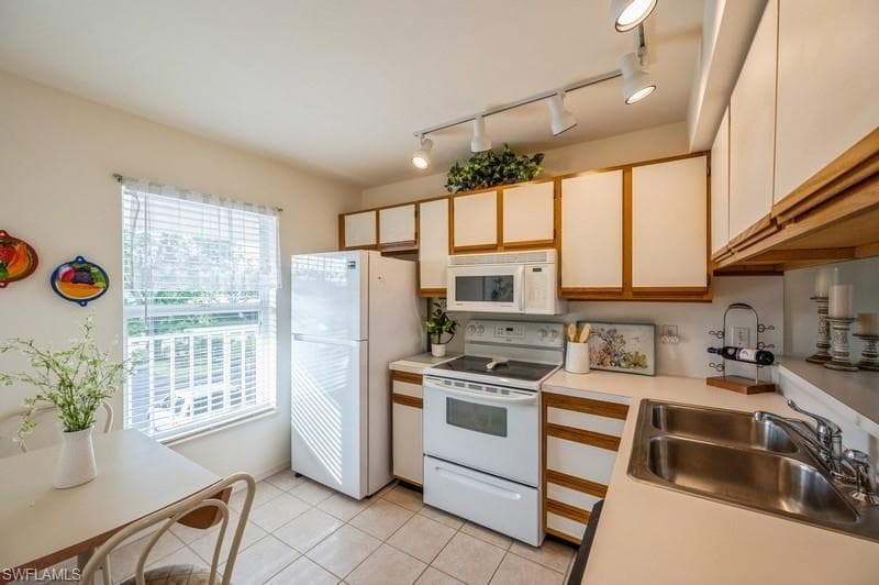 1325 Mainsail Dr 1213, Naples, FL 34114-5