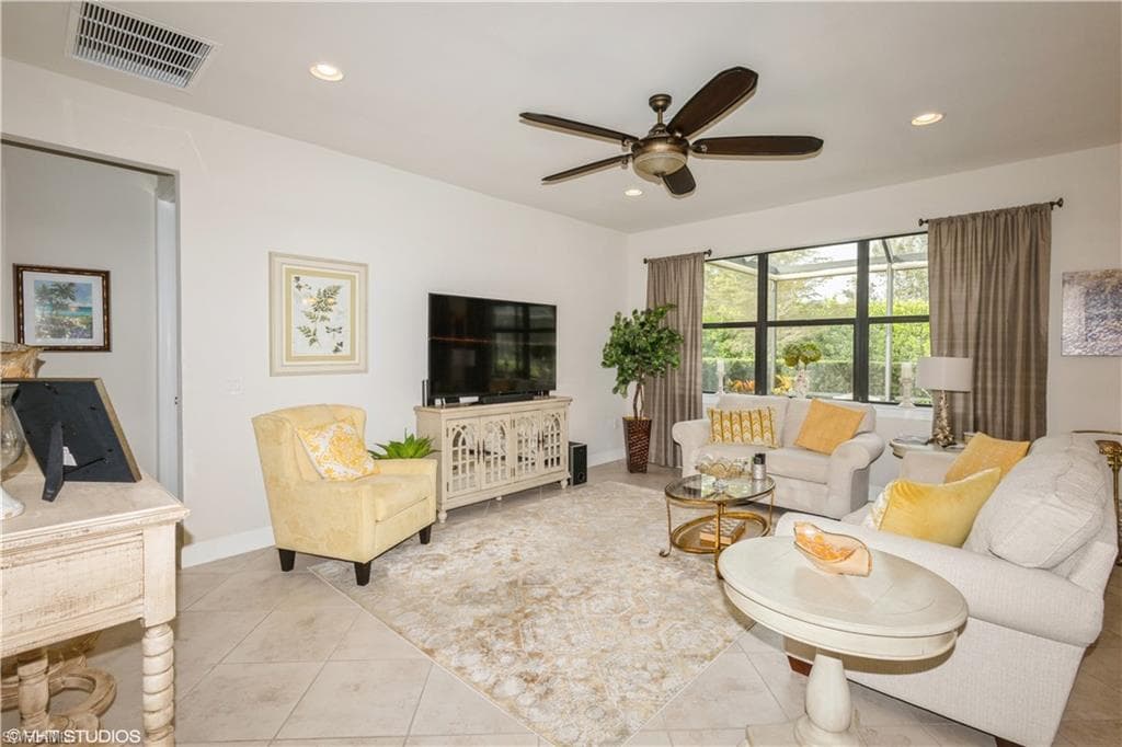 7248 Live Oak Dr, Naples, FL 34114-13