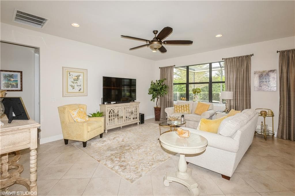 7248 Live Oak Dr, Naples, FL 34114-14
