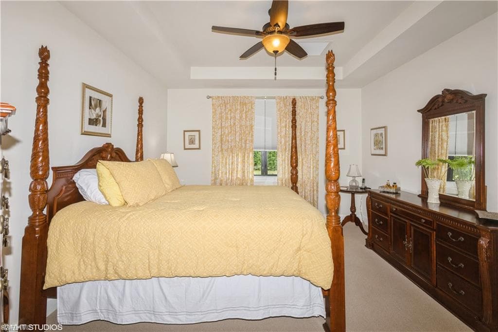 7248 Live Oak Dr, Naples, FL 34114-25
