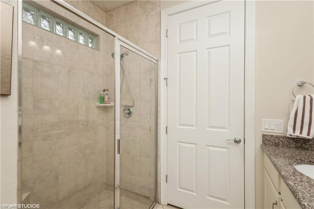 7248 Live Oak Dr, Naples, FL 34114-27