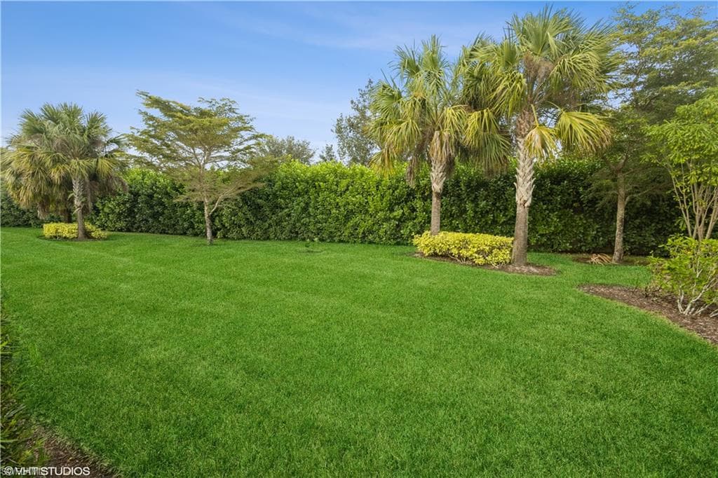 7248 Live Oak Dr, Naples, FL 34114-34