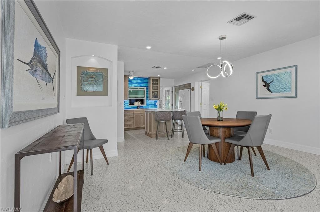83 2nd St, Bonita Springs, FL 34134-6