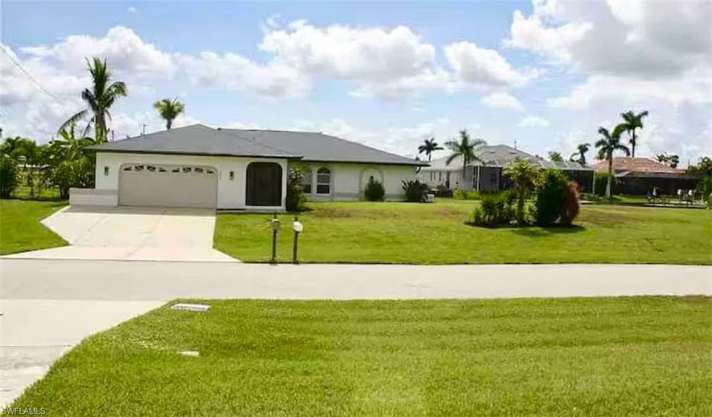 2861 23rd Pl, Cape Coral, FL 33914-1