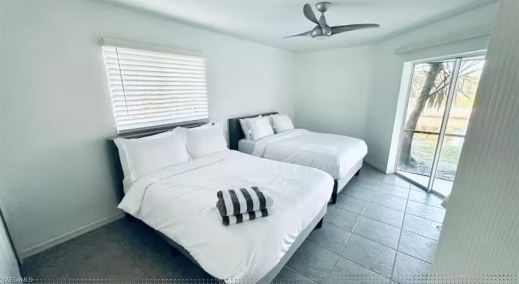 2861 23rd Pl, Cape Coral, FL 33914-20