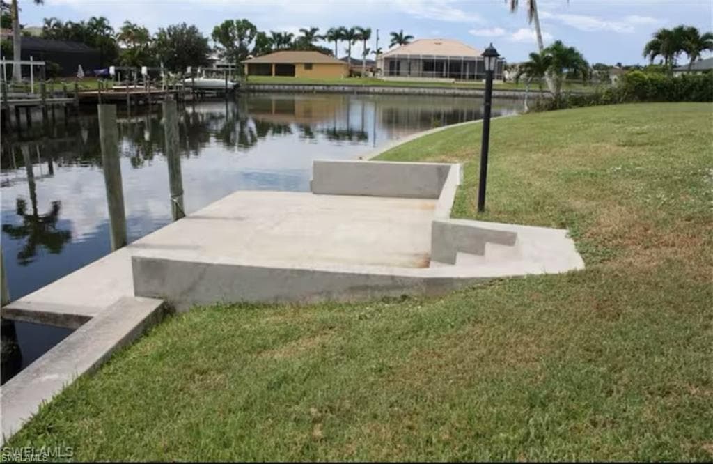 2861 23rd Pl, Cape Coral, FL 33914-34