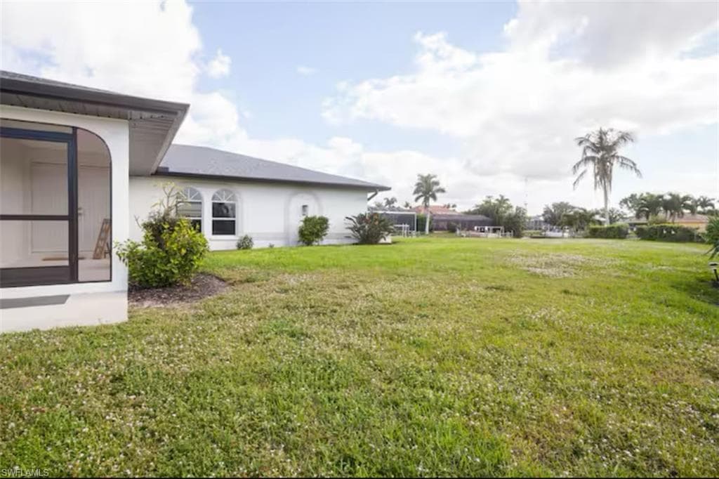 2861 23rd Pl, Cape Coral, FL 33914-6