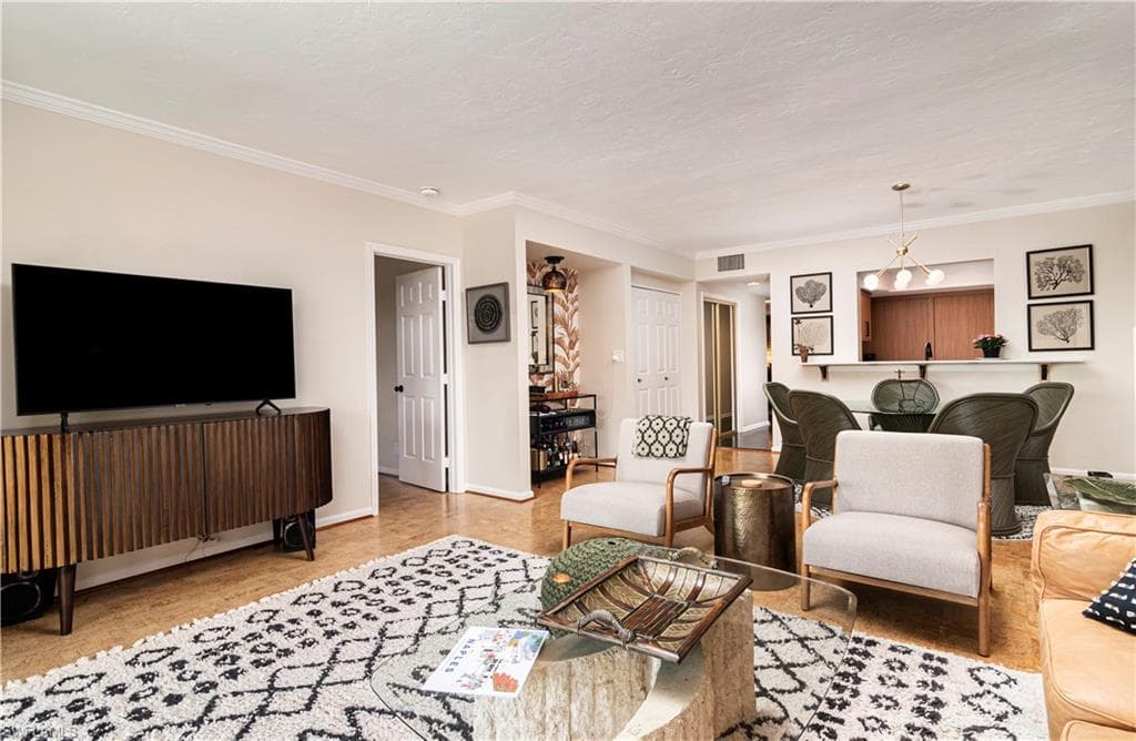 6350 Pelican Bay Blvd B-205, Naples, FL 34108-6