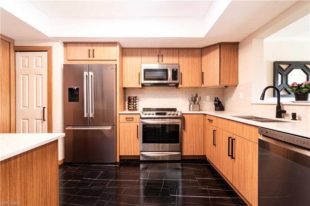 6350 Pelican Bay Blvd B-205, Naples, FL 34108-7