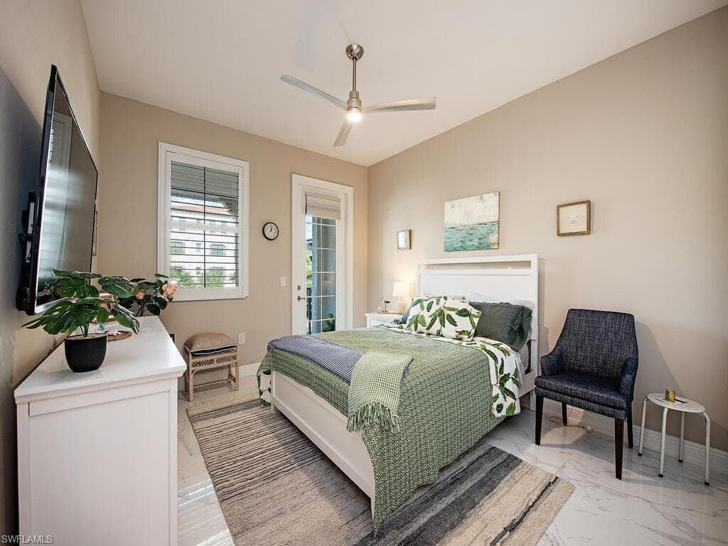 16370 Viansa Way 102, Naples, FL 34110-16