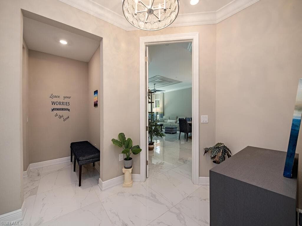 16370 Viansa Way 102, Naples, FL 34110-19