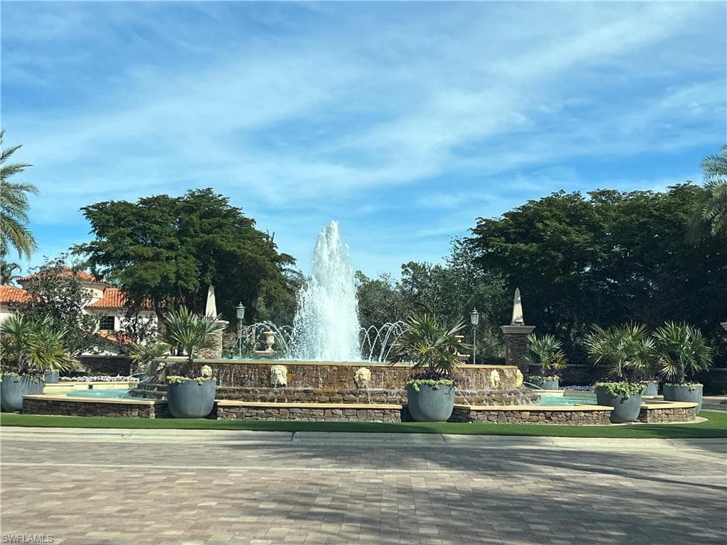 16370 Viansa Way 102, Naples, FL 34110-23