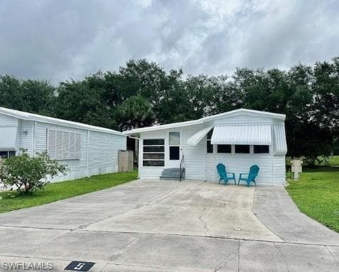 5 Bass Ln 5, Naples, FL 34114-2