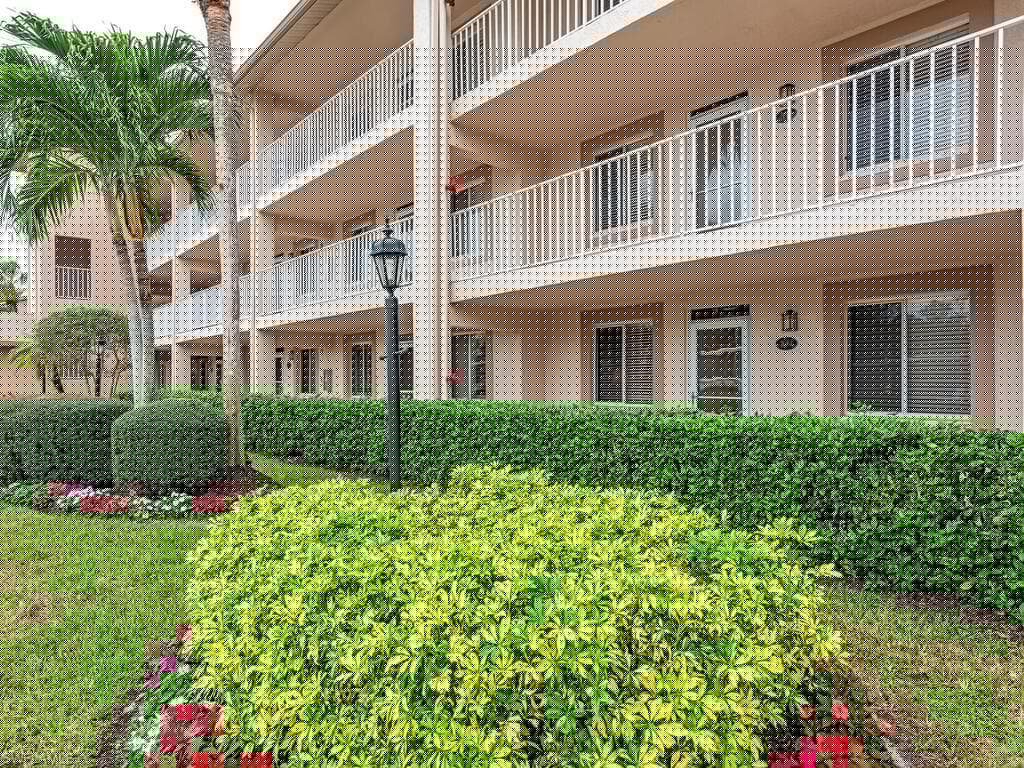 7360 Glenmoor Ln 4108, Naples, FL 34104-1