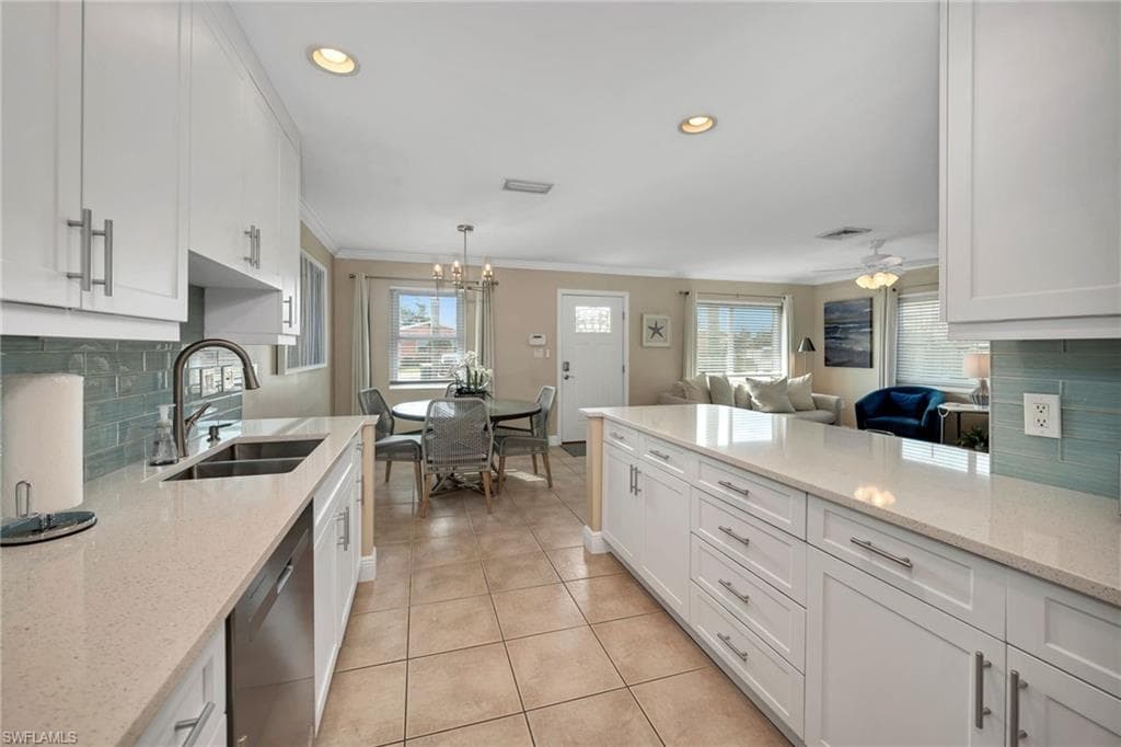 759 102nd Ave N, Naples, FL 34108-12