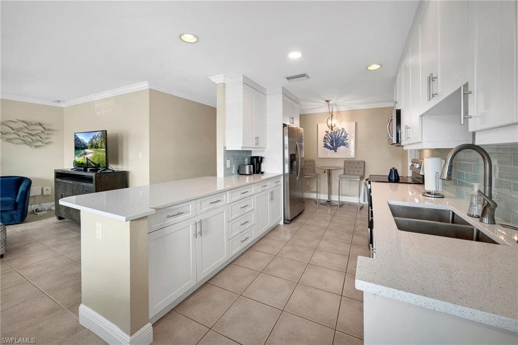 759 102nd Ave N, Naples, FL 34108-13