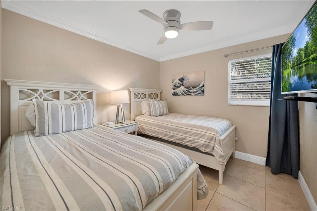 759 102nd Ave N, Naples, FL 34108-19