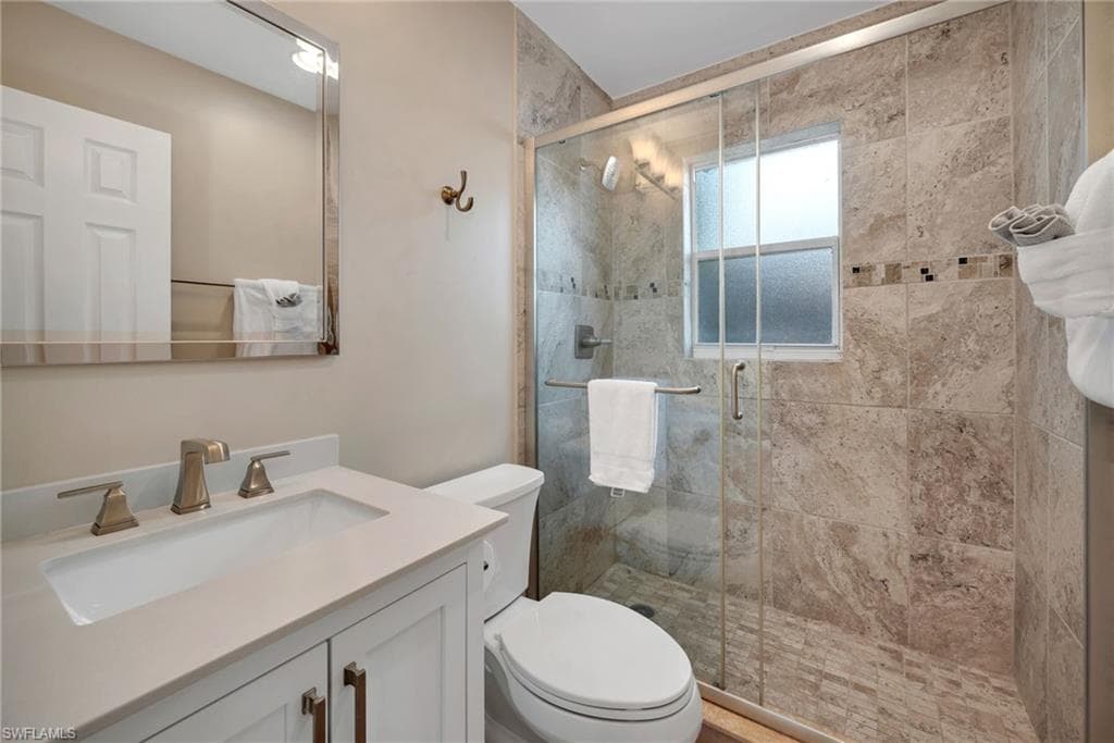 759 102nd Ave N, Naples, FL 34108-20