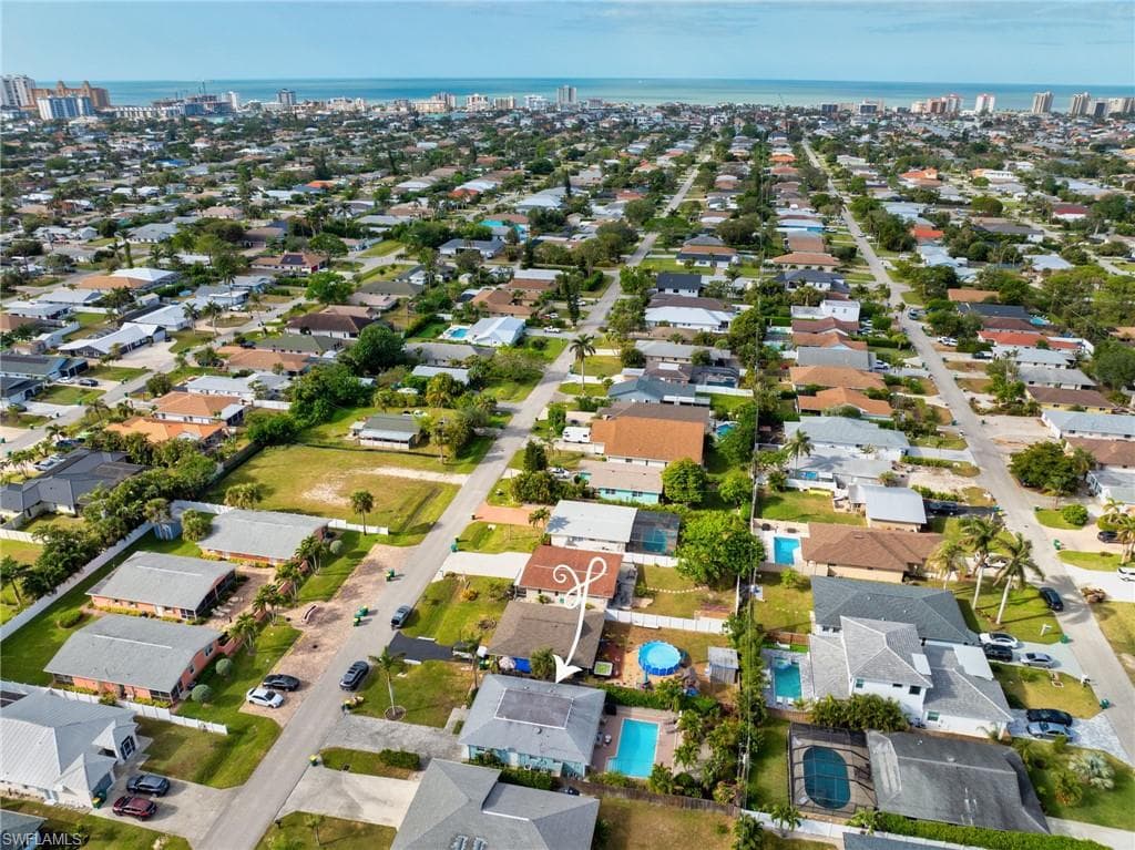 759 102nd Ave N, Naples, FL 34108-3