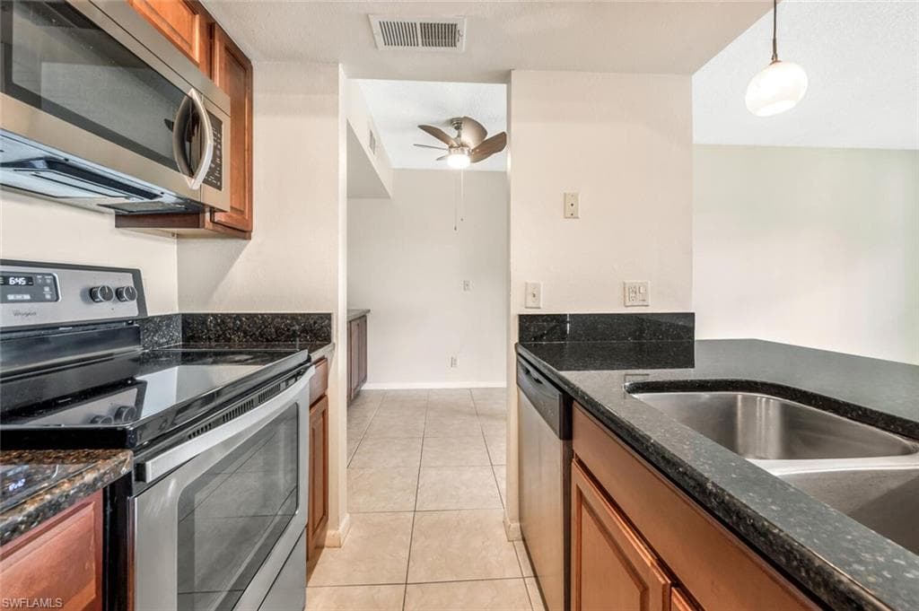 4345 27th Ct SW 6-201, Naples, FL 34116-11