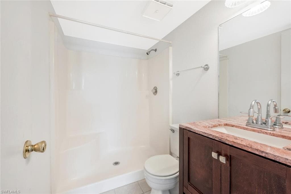 4345 27th Ct SW 6-201, Naples, FL 34116-19