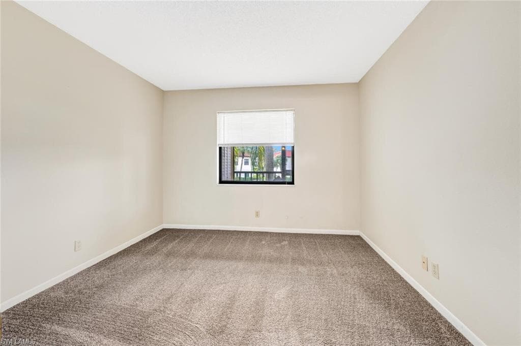 4345 27th Ct SW 6-201, Naples, FL 34116-21