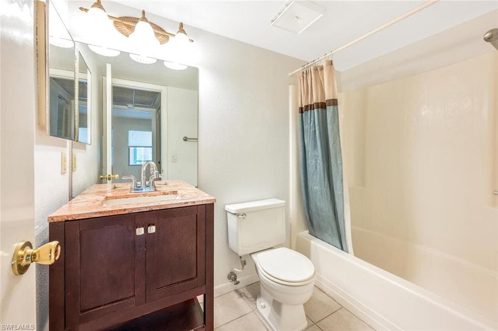 4345 27th Ct SW 6-201, Naples, FL 34116-22