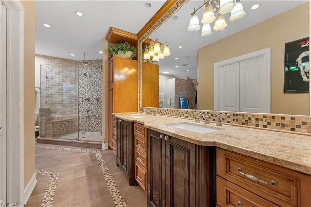 2347 Coach House Ln, Naples, FL 34105-10
