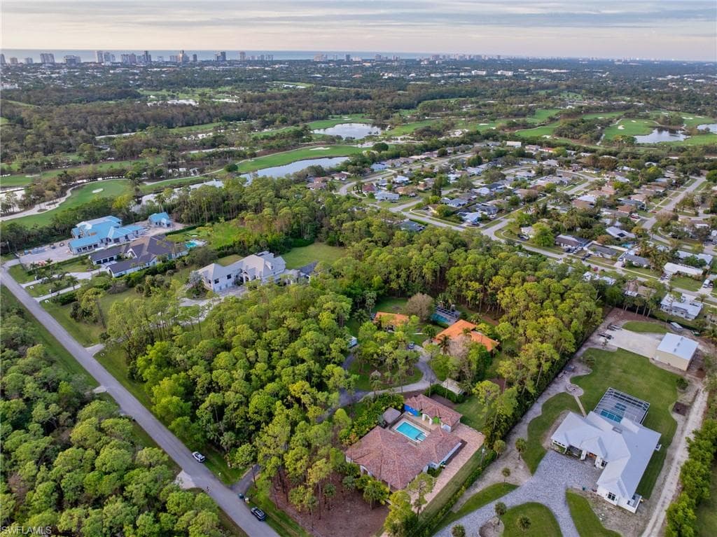 2347 Coach House Ln, Naples, FL 34105-19