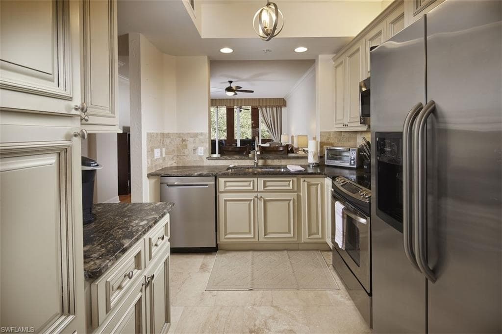 401 Bayfront Pl 3202, Naples, FL 34102-9