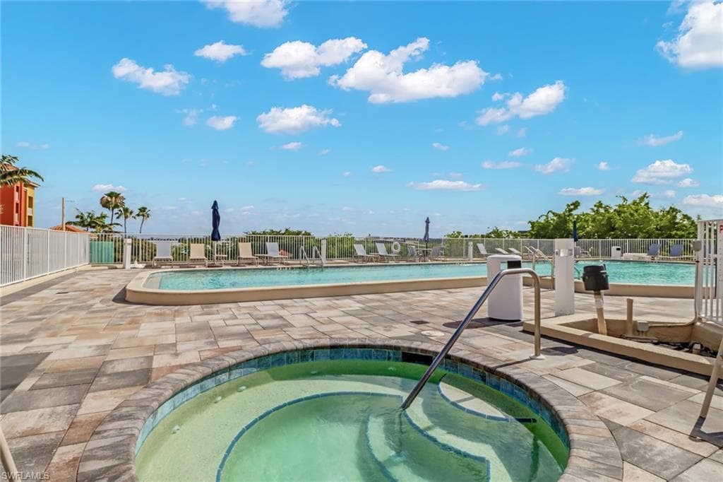 401 Bayfront Pl 3202, Naples, FL 34102-17