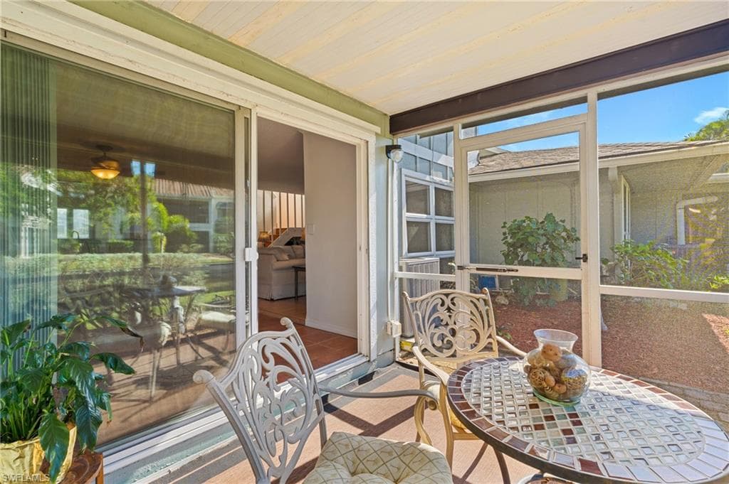 4263 Island Cir 3, Fort Myers, FL 33919-26
