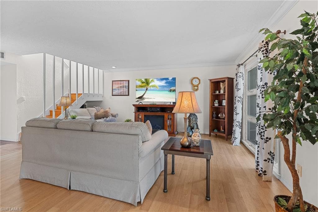 4263 Island Cir 3, Fort Myers, FL 33919-3