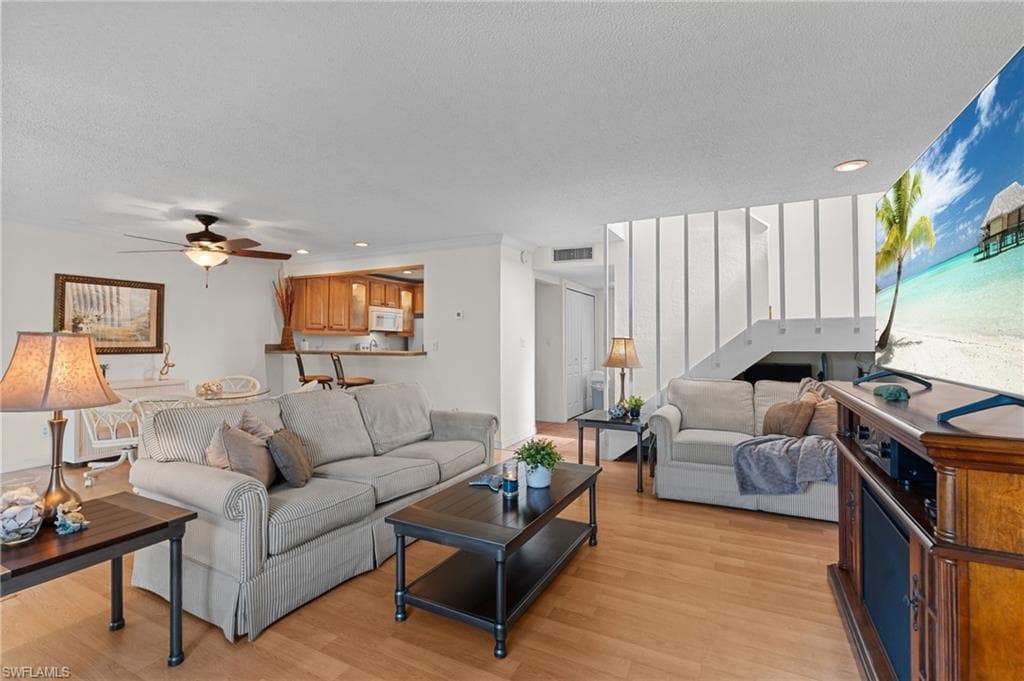 4263 Island Cir 3, Fort Myers, FL 33919-4