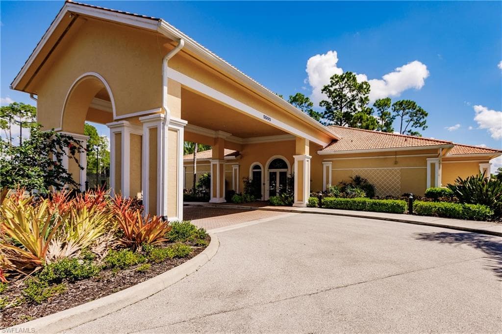 4950 Deerfield Way D203, Naples, FL 34110-25