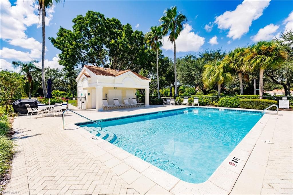 4950 Deerfield Way D203, Naples, FL 34110-29