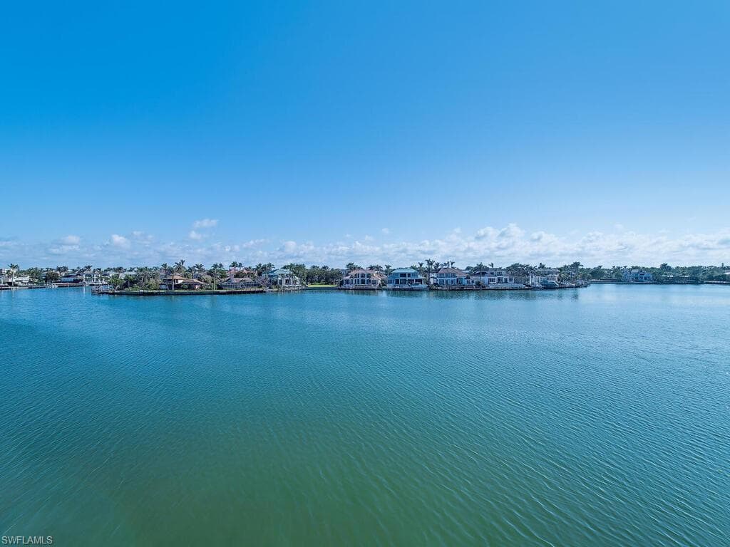 4000 Gulf Shore Blvd N 2000, Naples, FL 34103-14