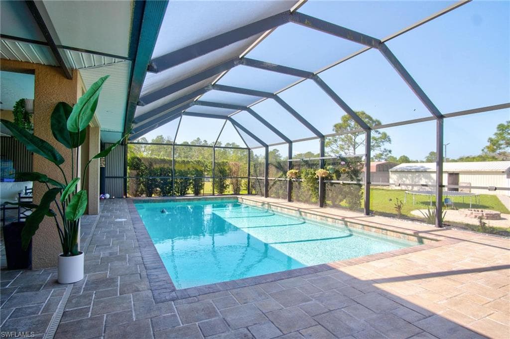 1885 Desoto Blvd N, Naples, FL 34120-11