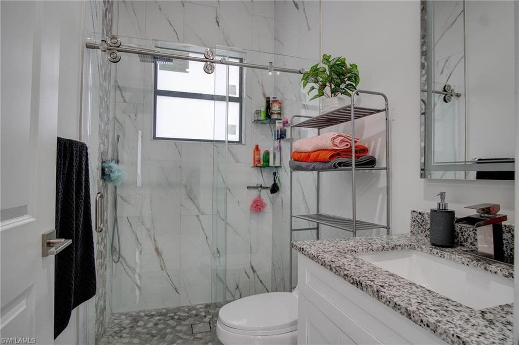 1885 Desoto Blvd N, Naples, FL 34120-26