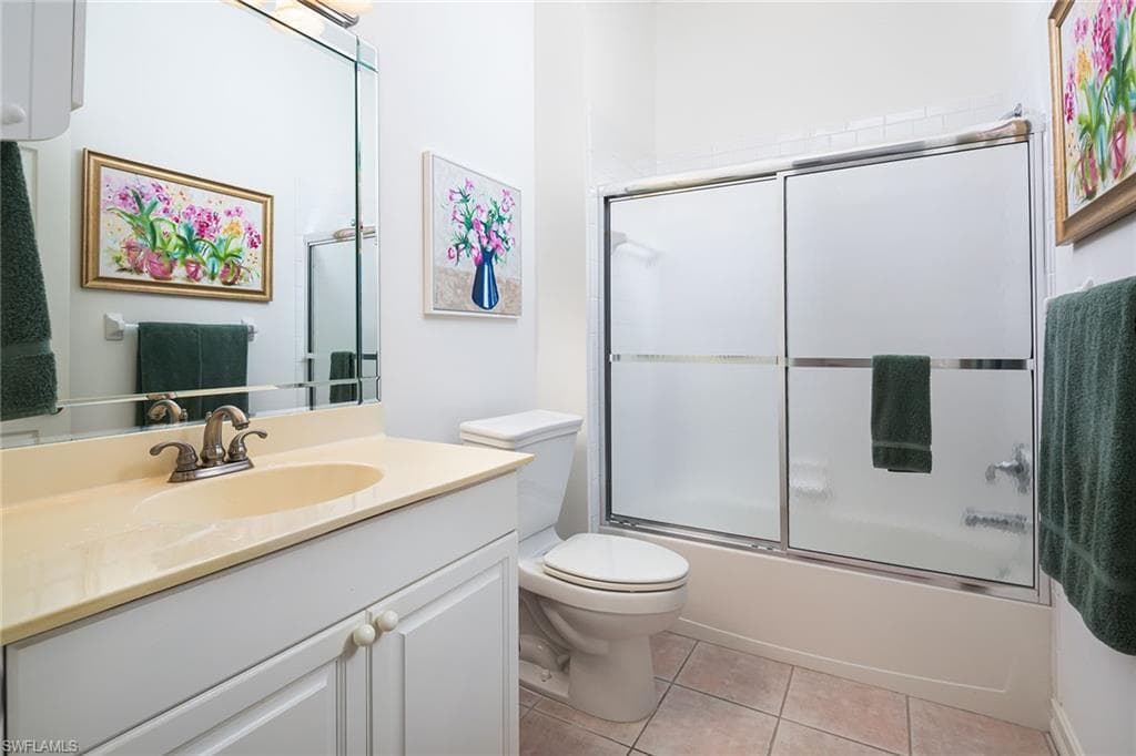790 Bentwater Cir 203, Naples, FL 34108-16