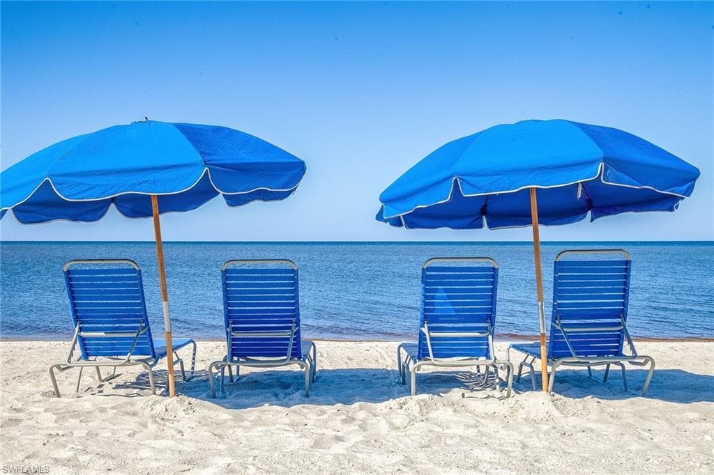 790 Bentwater Cir 203, Naples, FL 34108-26