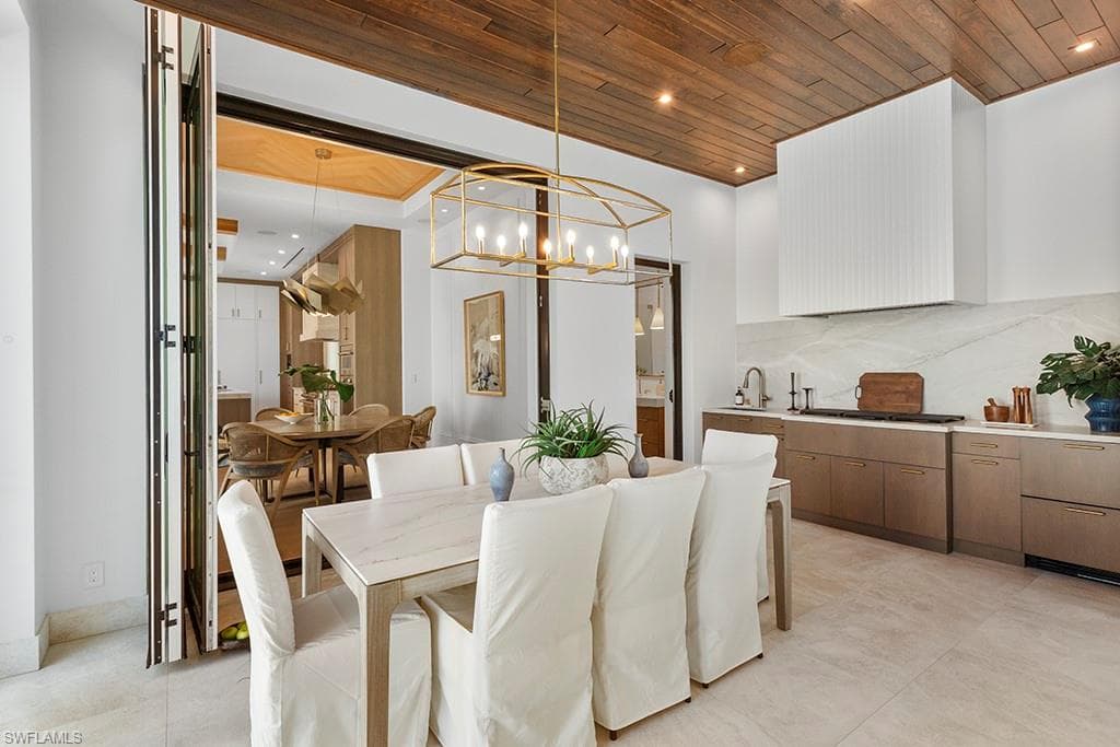 774 Golf Dr, Naples, FL 34102-13