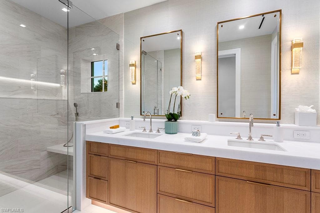 774 Golf Dr, Naples, FL 34102-31