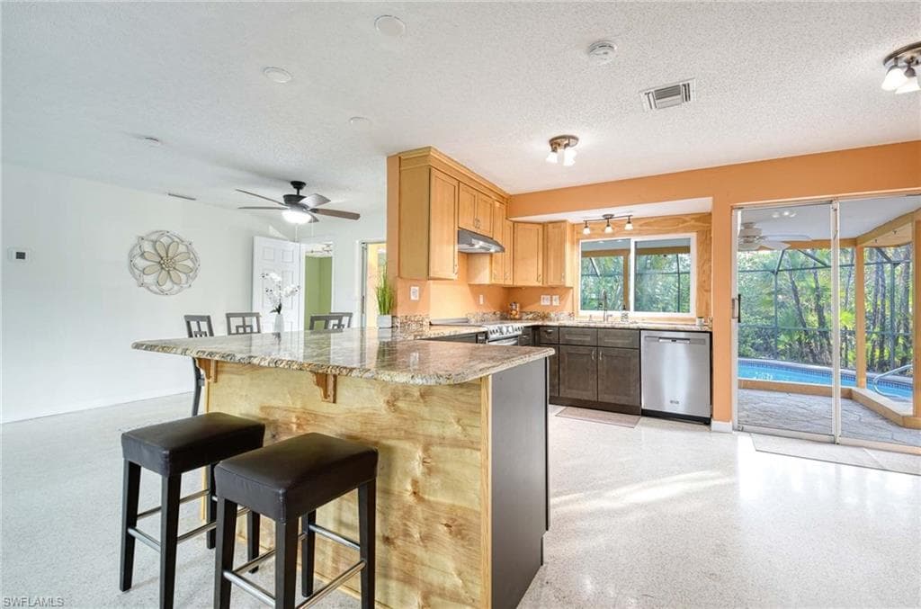 27285 Belle Rio Dr, Bonita Springs, FL 34135-6
