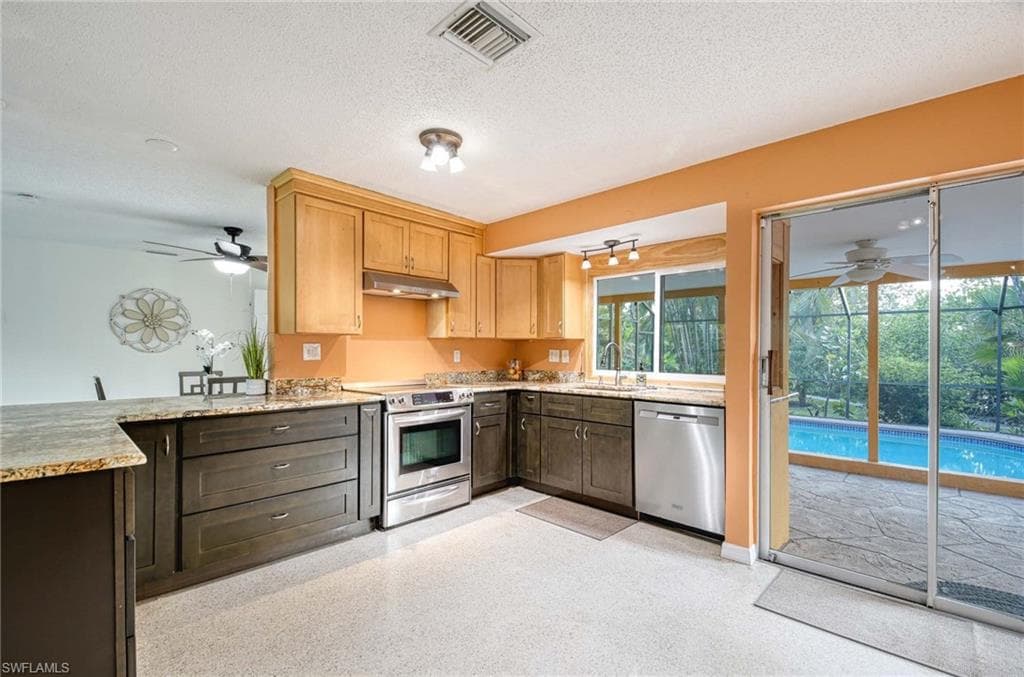 27285 Belle Rio Dr, Bonita Springs, FL 34135-7